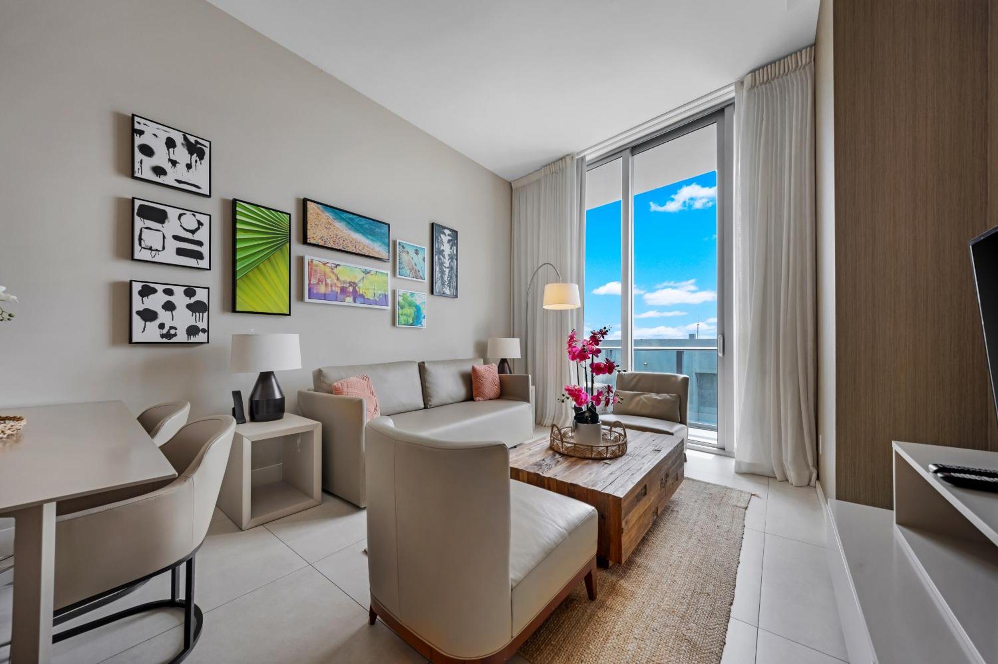 Wake Up To The Sound Of Waves In A Stylish Condo In A Luxury Resort Hollywood Exterior photo