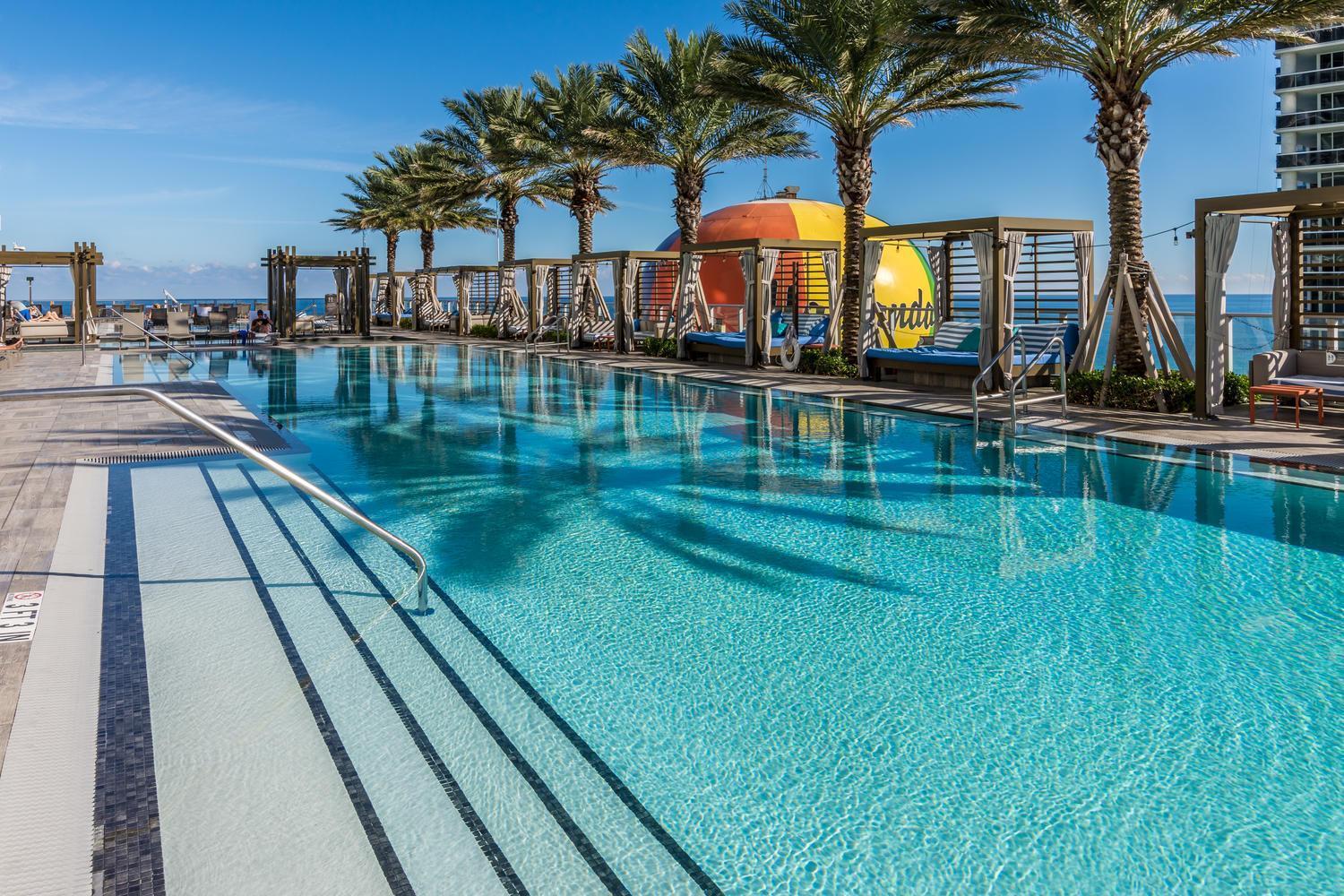 Wake Up To The Sound Of Waves In A Stylish Condo In A Luxury Resort Hollywood Exterior photo