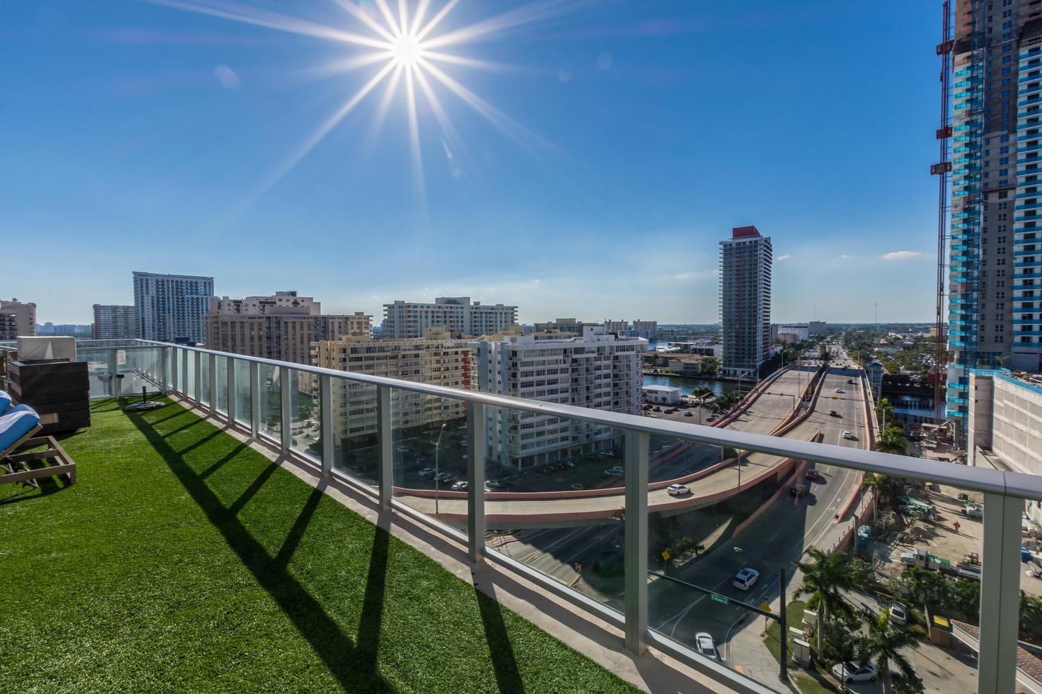 Wake Up To The Sound Of Waves In A Stylish Condo In A Luxury Resort Hollywood Exterior photo