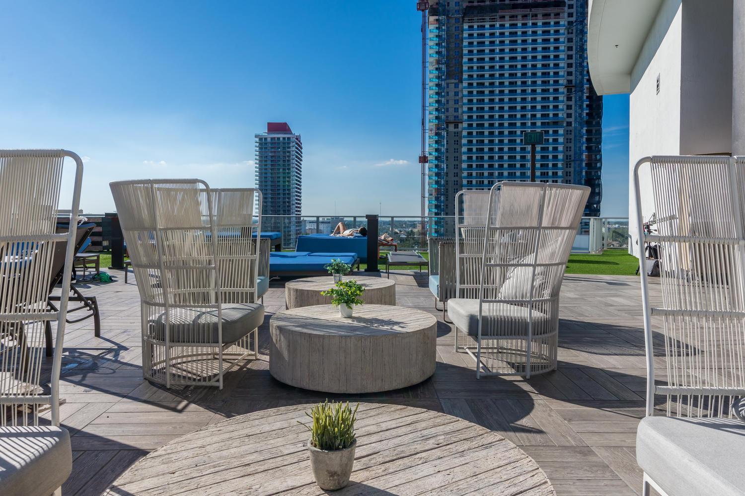 Wake Up To The Sound Of Waves In A Stylish Condo In A Luxury Resort Hollywood Exterior photo